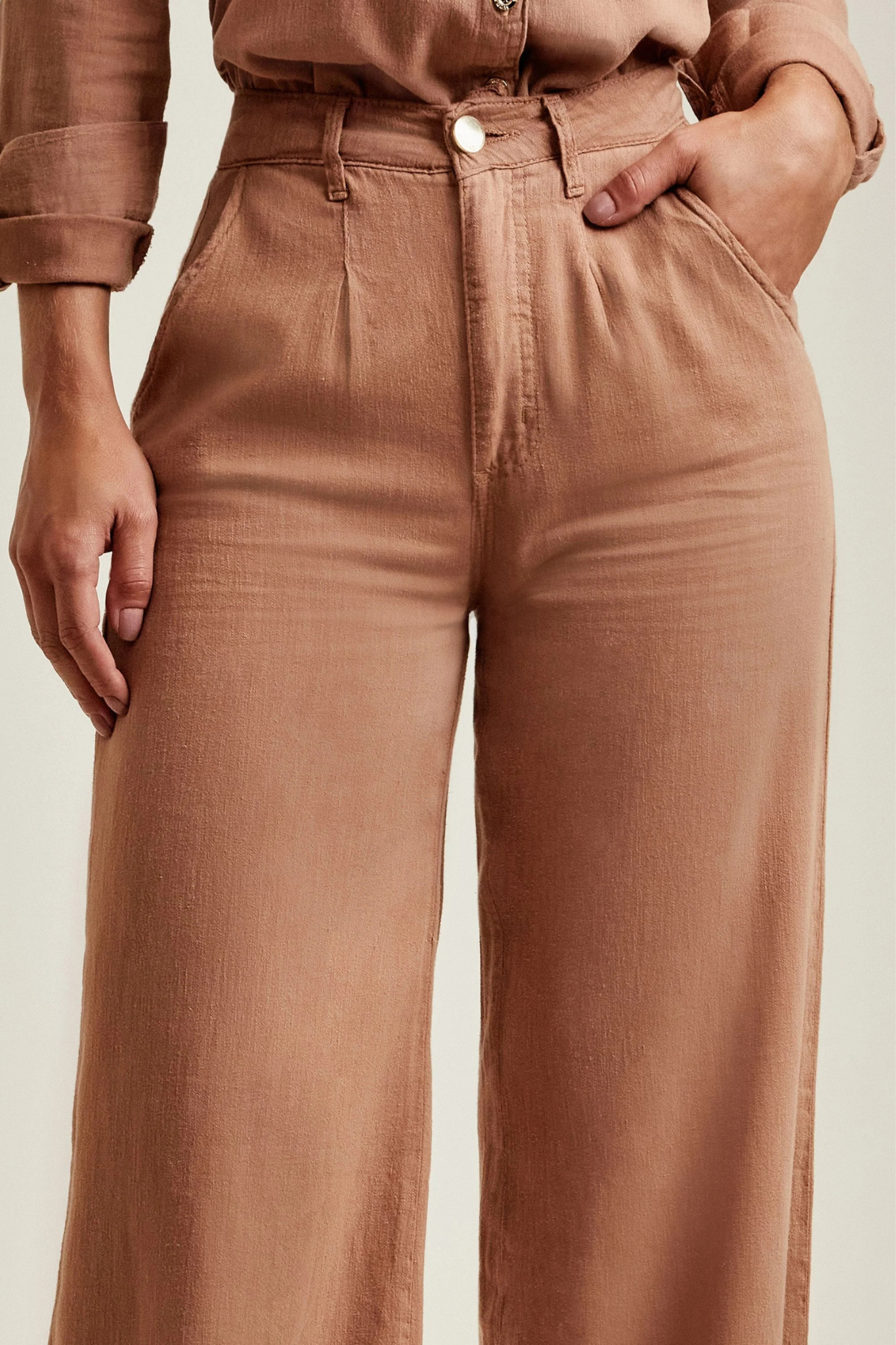 [PAGUE 1 LEVE 2] Calça Modeladora Pantalona 100% Linho Premium